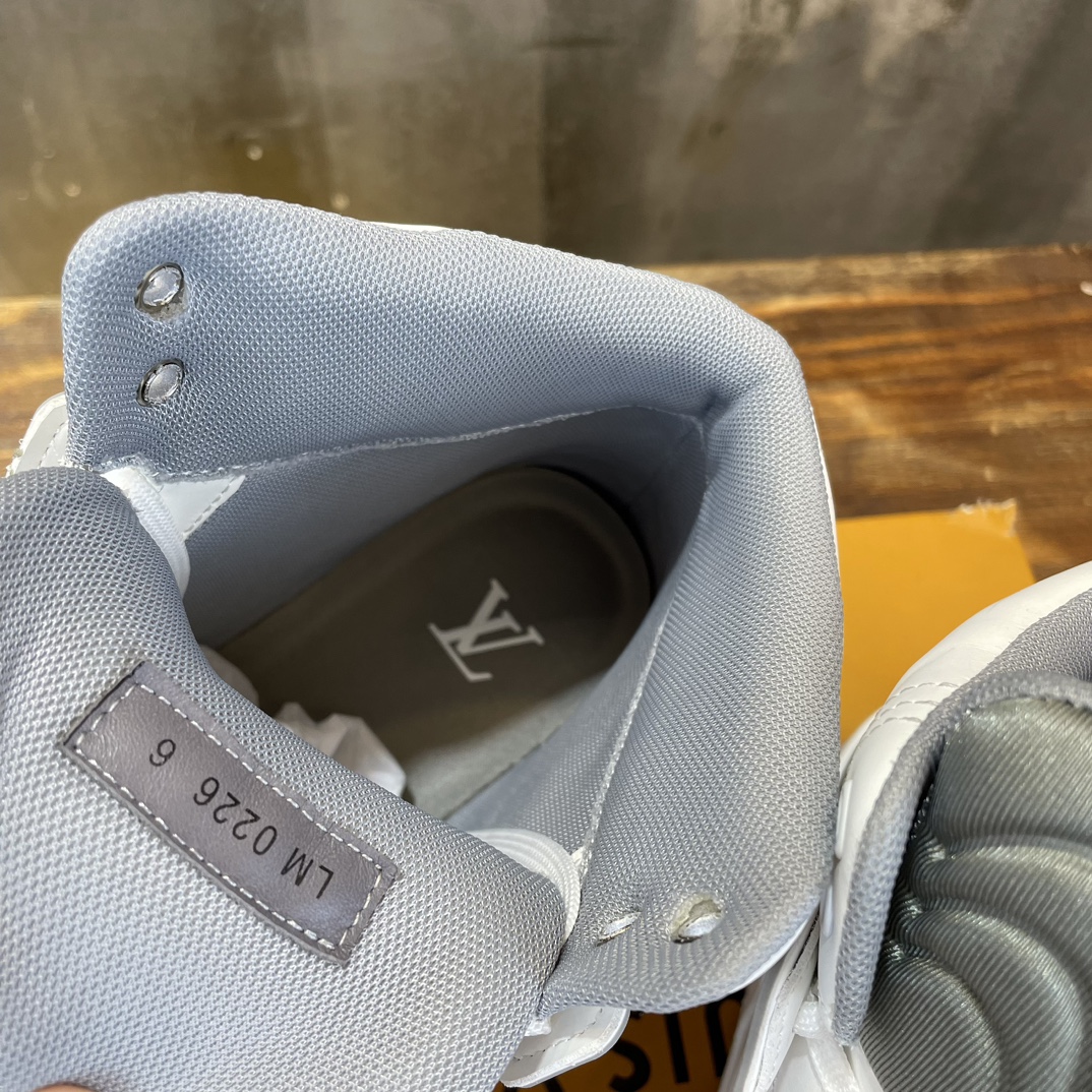 Louis Vuitton 高帮新配色 东莞高端 LV Trainer 路易-威登2022走秀新款