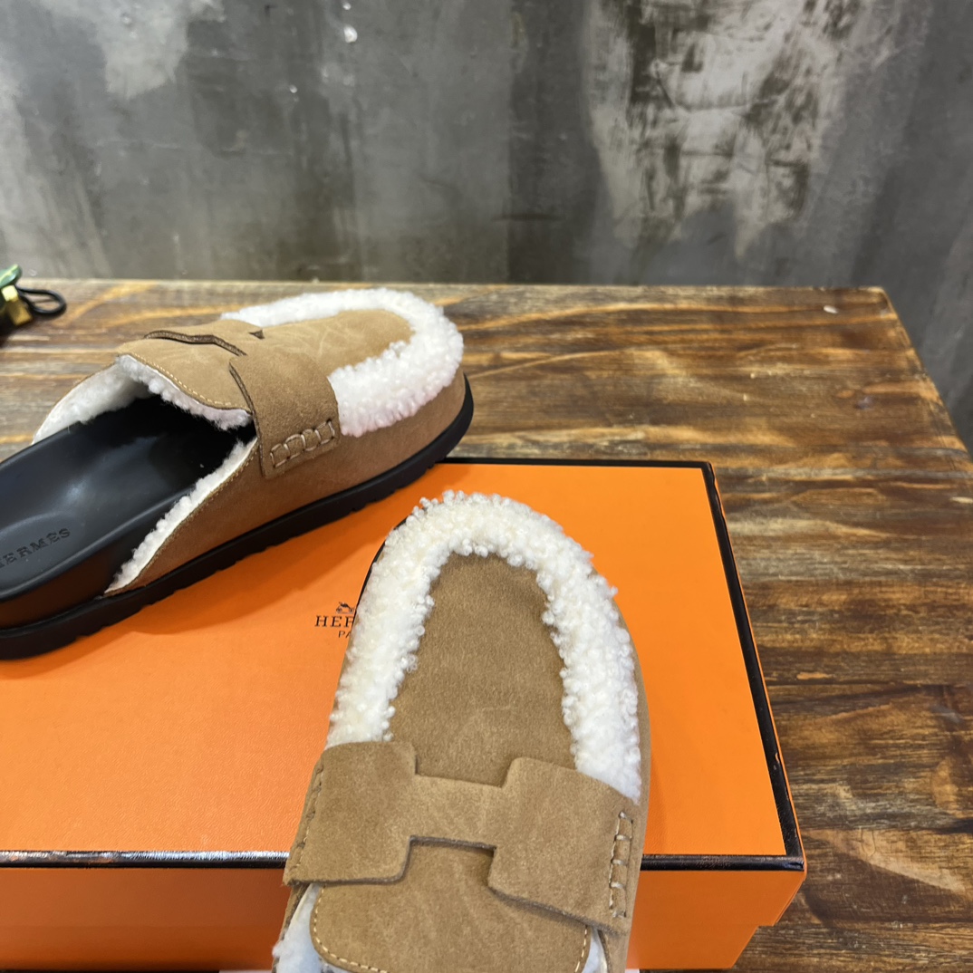 Hermès 勃肯毛毛半拖鞋