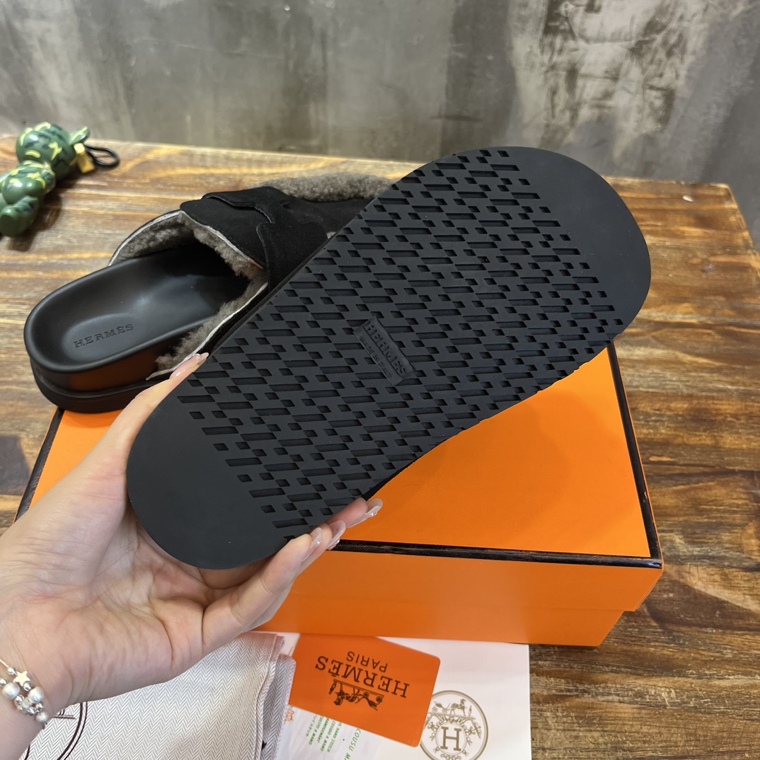 Hermès 勃肯毛毛半拖鞋