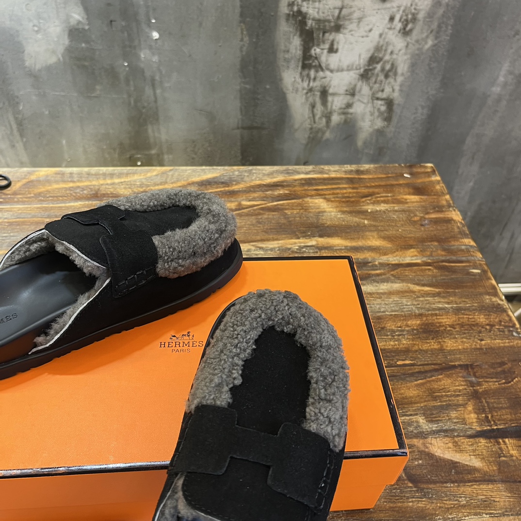Hermès 勃肯毛毛半拖鞋