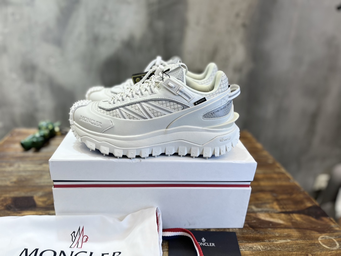 NO:272896,Moncler Trailgrip x GTX Monkey Gortex hiking shoes Original material production Size:36/45,,Moncler19860909Moncler Trailgrip x GTX 蒙口Gortex登山鞋 原厂材料生产 Size:36/45,,Moncler,Men's shoes