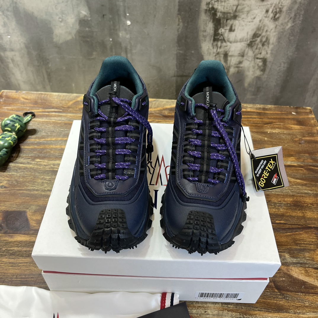 Moncler Trailgrip GTX Outdoor Sneakers: Durable, Waterproof, and Stylish 3 i1699527666 6901 2