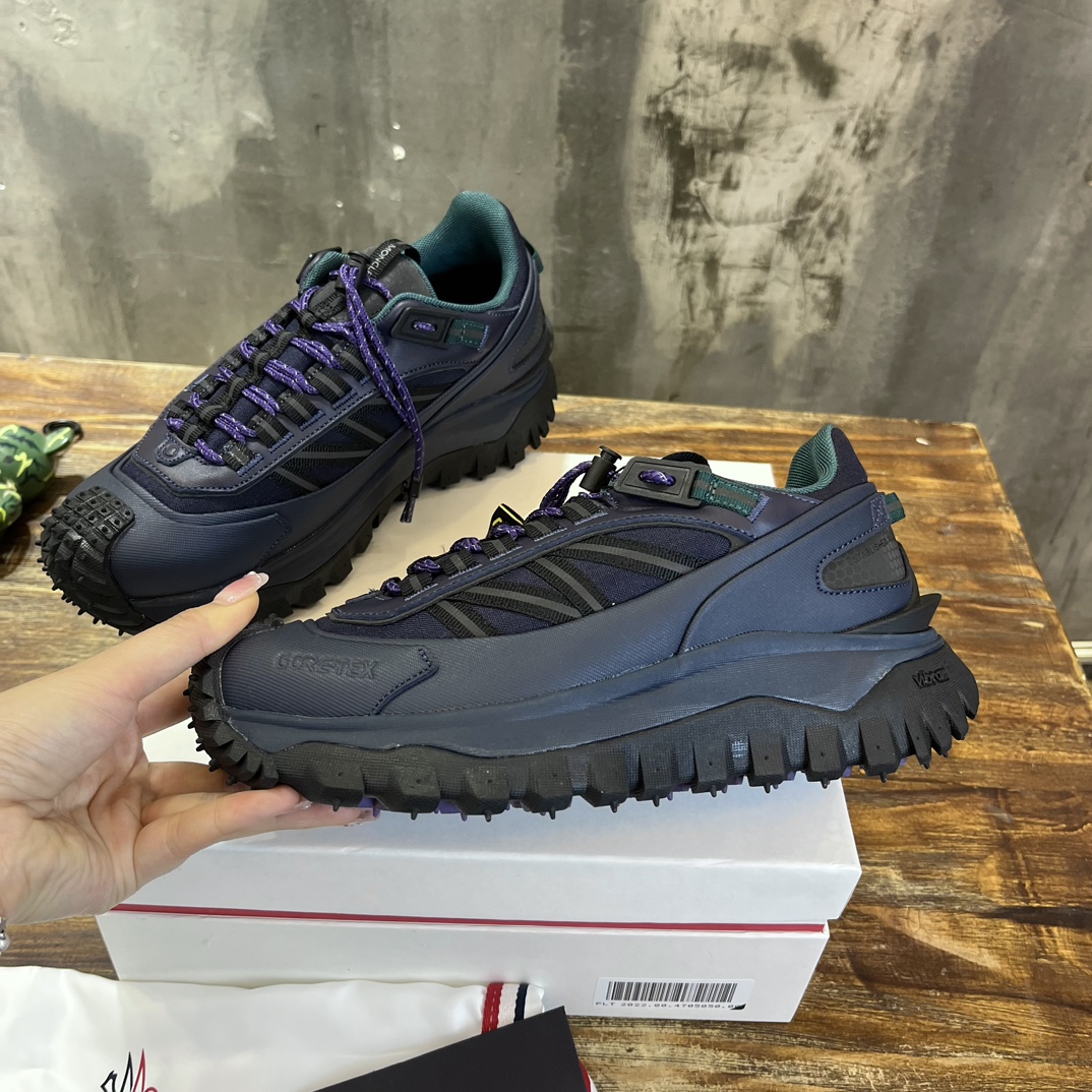Moncler Trailgrip GTX Outdoor Sneakers: Durable, Waterproof, and Stylish 4 i1699527666 9625 3