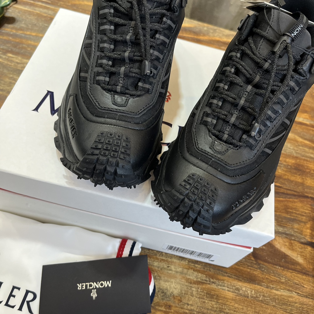 Moncler Trailgrip GTX Outdoor Sneakers - All Black, Durable & Comfortable 7 i1699527681 8498 5
