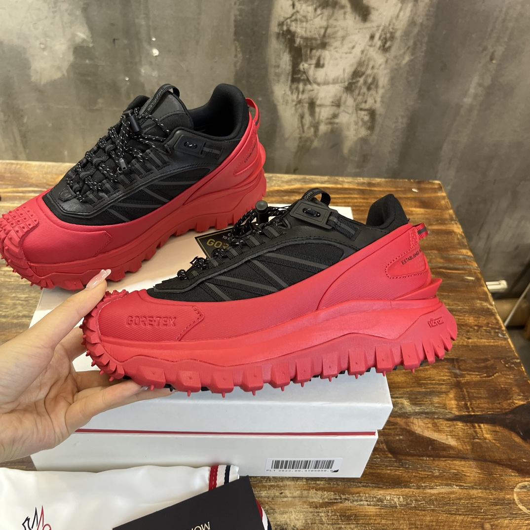 Moncler Trailgrip GTX: Outdoor Sneakers for Ultimate Performance and Style 4 i1699527766 1899 2