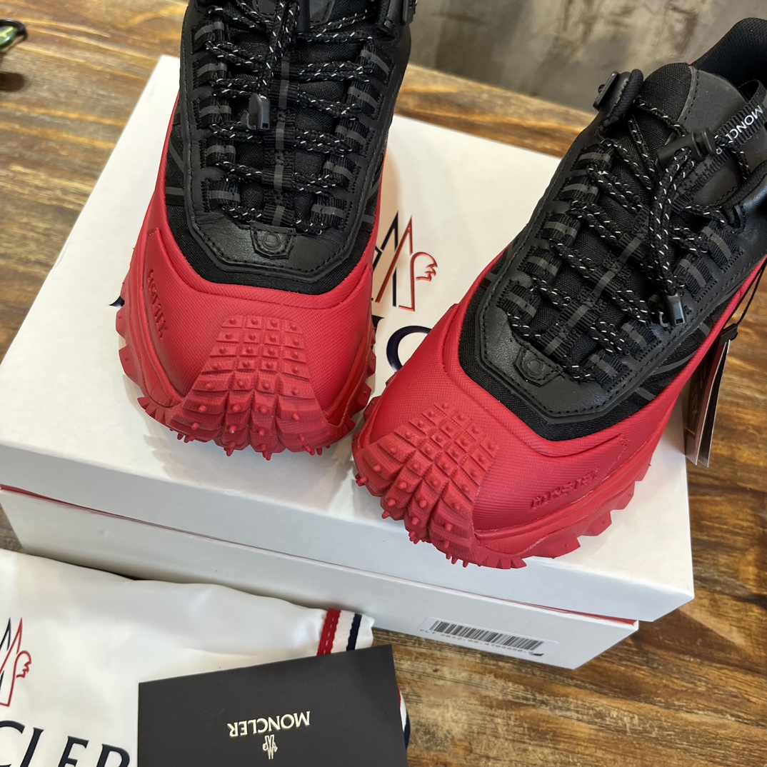 Moncler Trailgrip GTX: Outdoor Sneakers for Ultimate Performance and Style 6 i1699527766 463 4