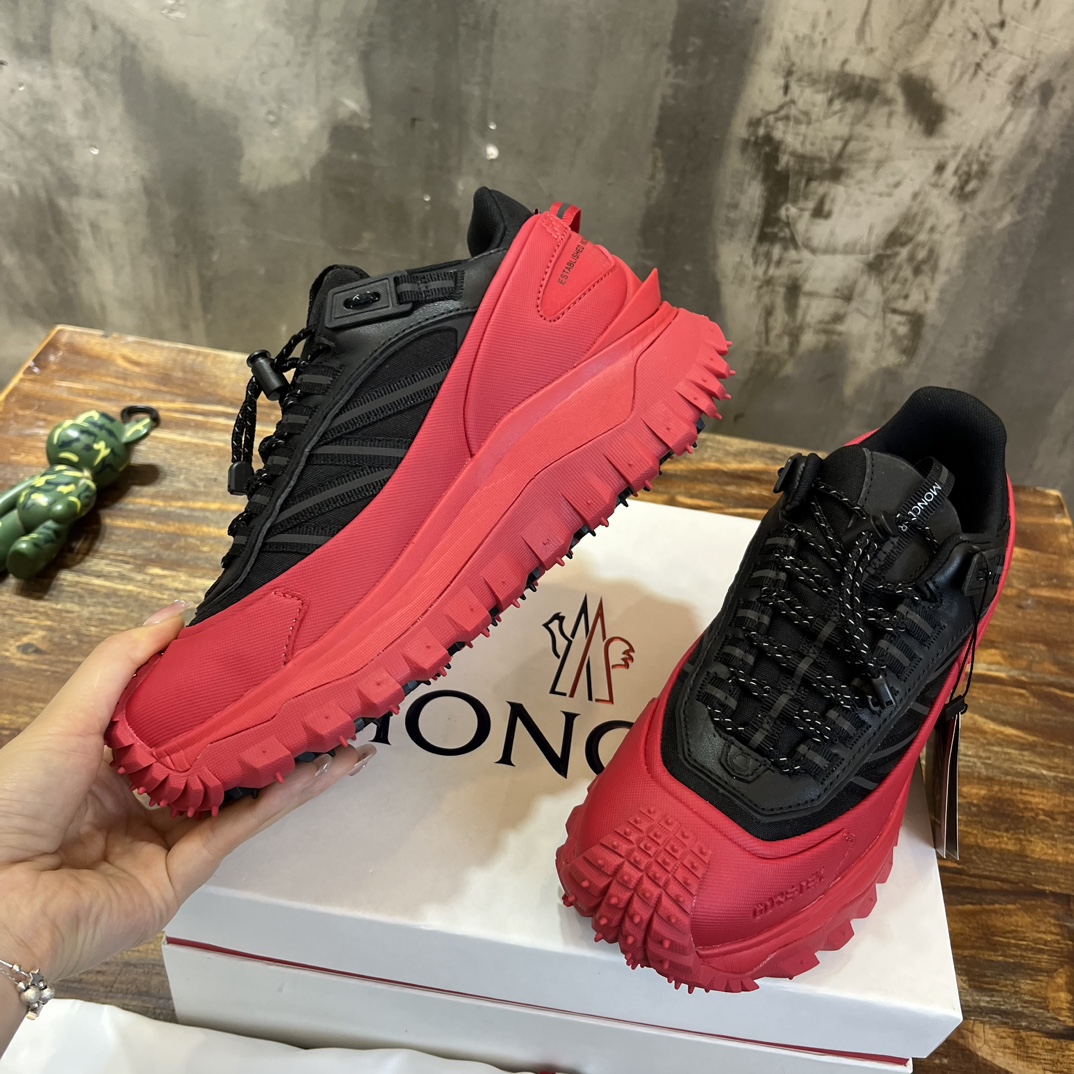 Moncler Trailgrip GTX: Outdoor Sneakers for Ultimate Performance and Style 5 i1699527766 7967 3