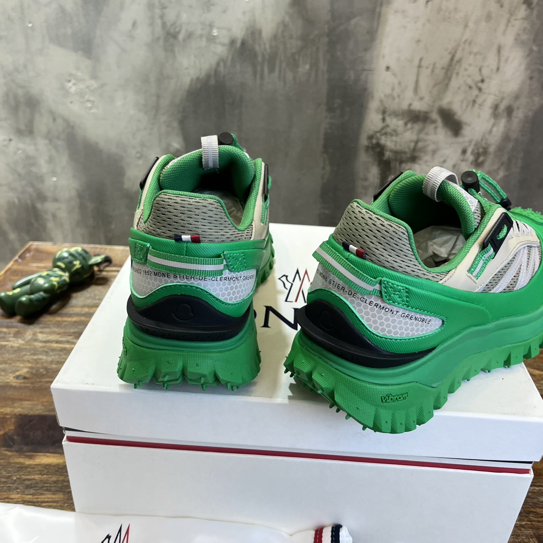 Moncler Trailgrip GTX: Green Outdoor Sneakers, High-Performance Trail Shoes 9 i1700396266 1051 4