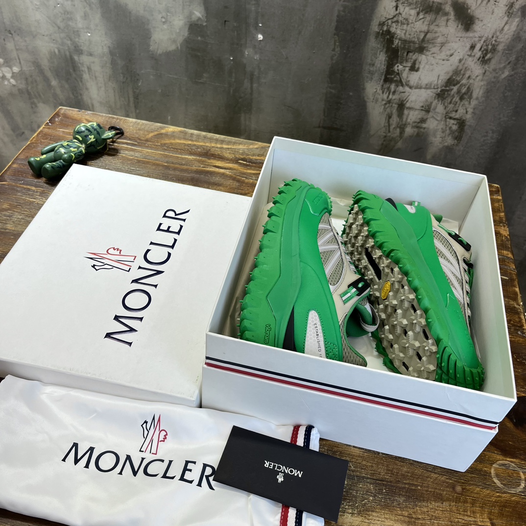 Moncler Trailgrip GTX: Green Outdoor Sneakers, High-Performance Trail Shoes 3 i1700396266 60 2