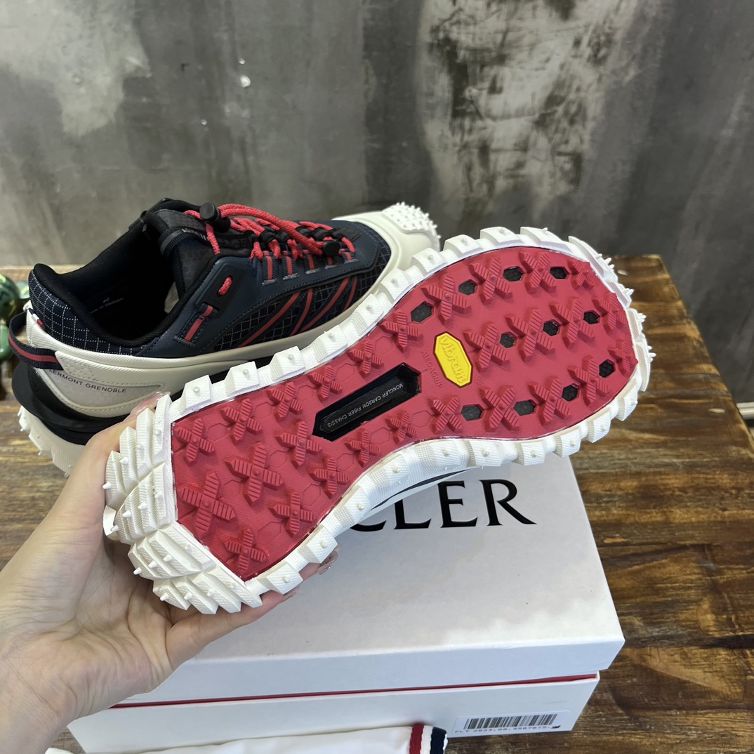 Moncler Trailgrip x GTX Outdoor Sneakers: Durable, Stylish, and Ready for Adventure 10 i1702550834 2499 0
