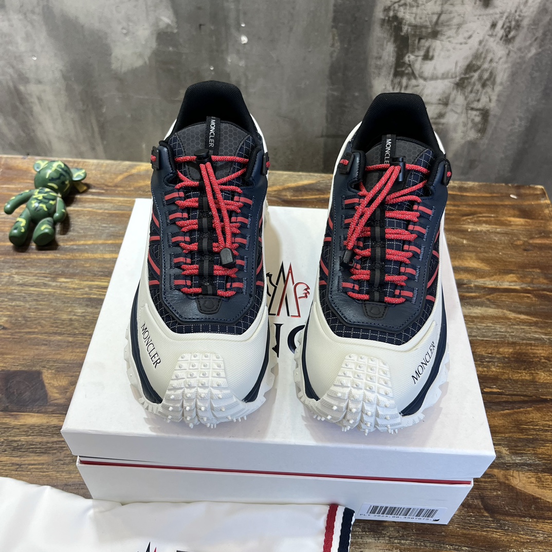 Moncler Trailgrip x GTX Outdoor Sneakers: Durable, Stylish, and Ready for Adventure 4 i1702550834 3059 0