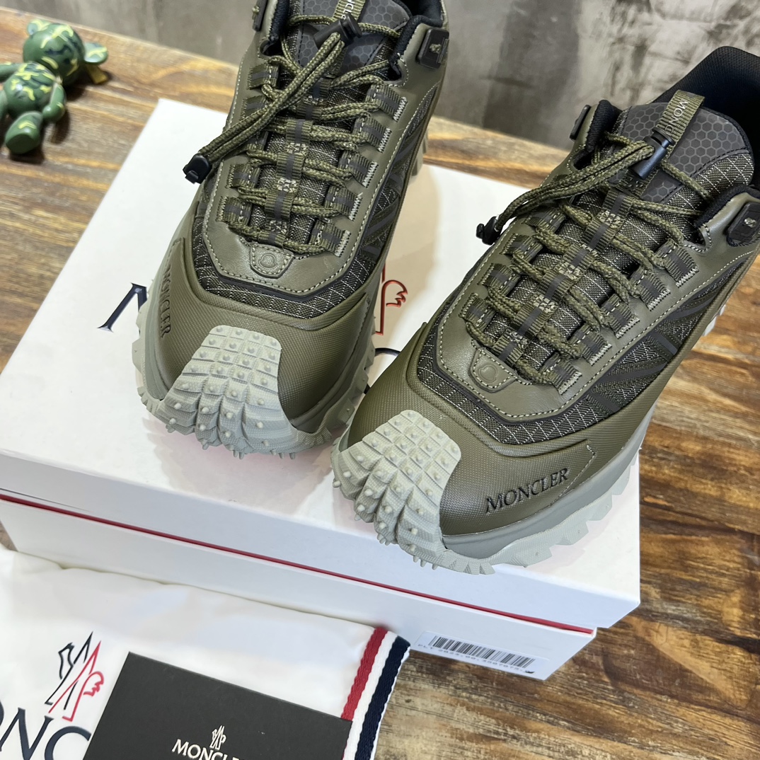 Moncler Trailgrip GTX Outdoor Sneakers - Durable & Stylish Hiking Shoes 7 i1702550886 9214 0