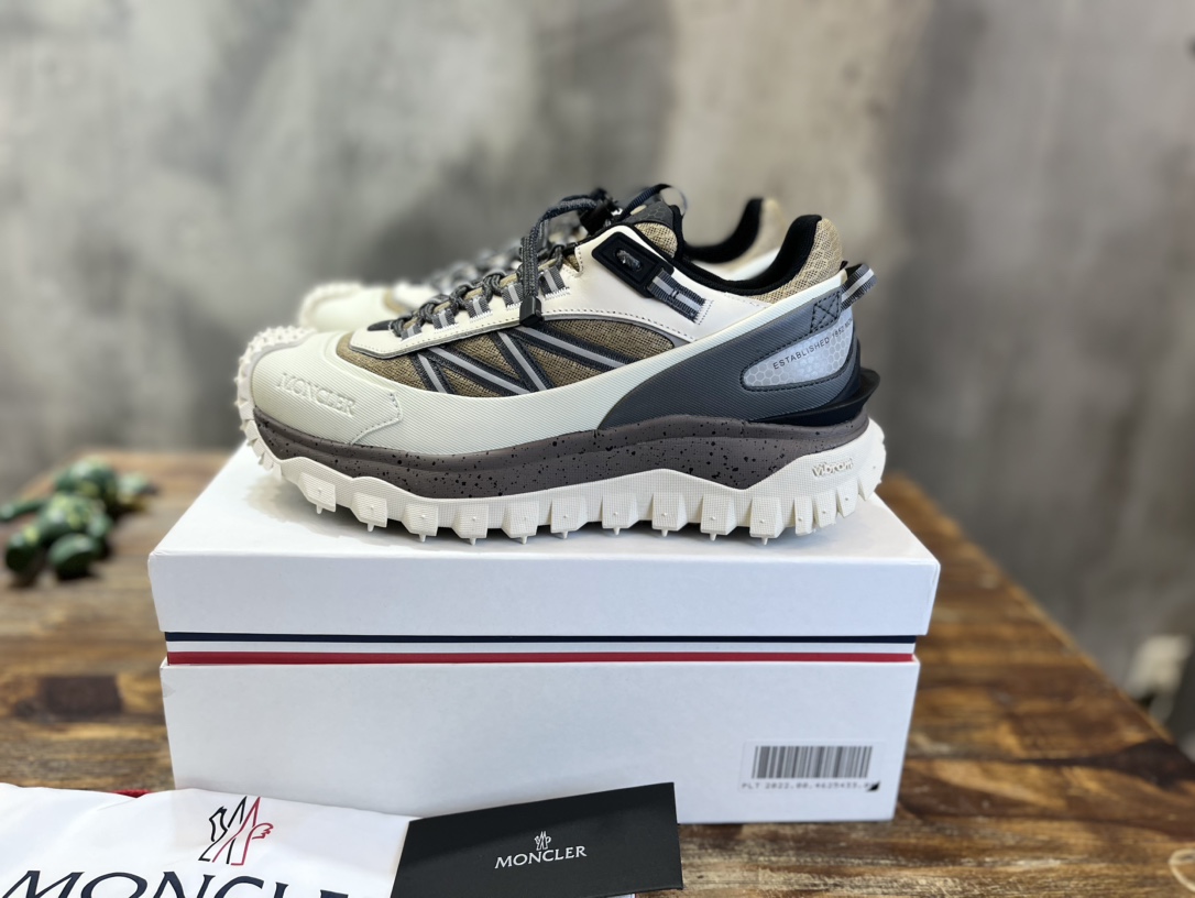Moncler Trailgrip GTX Outdoor Sneakers: Rugged Performance, Stylish Design 1 i1705145251 2942 6