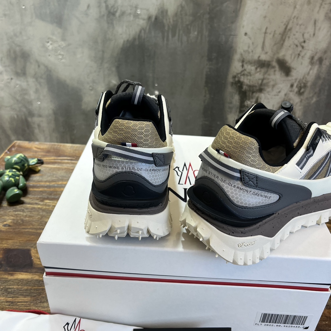 Moncler Trailgrip GTX Outdoor Sneakers: Rugged Performance, Stylish Design 8 i1705145252 7115 0