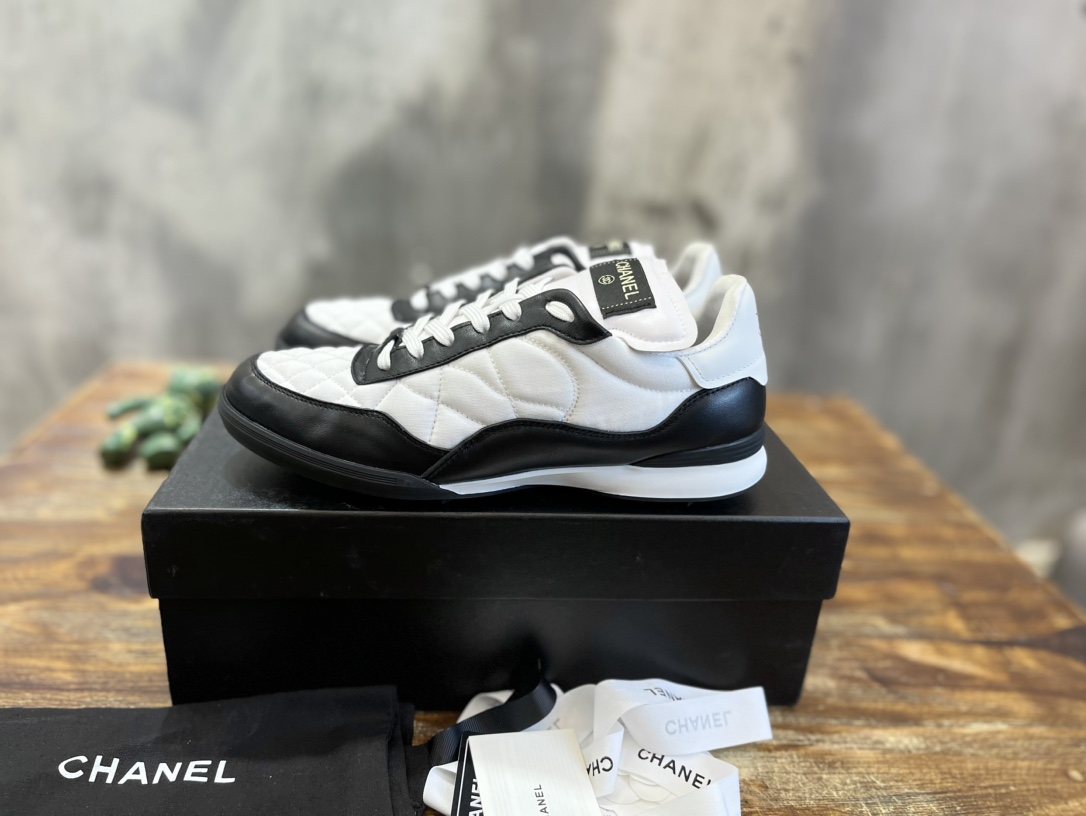 Chanel Single Layer Shoes Men Cowhide Sweatpants