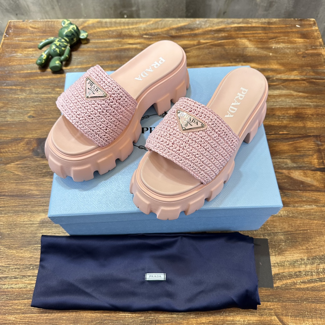 Prada prada普拉达最新款齿牙编织厚底三角扣拖鞋