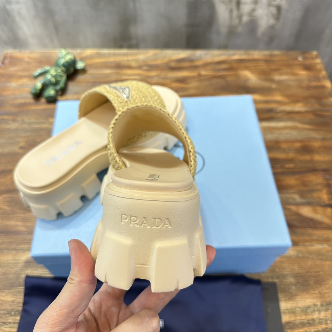 Prada prada普拉达最新款齿牙编织厚底三角扣拖鞋