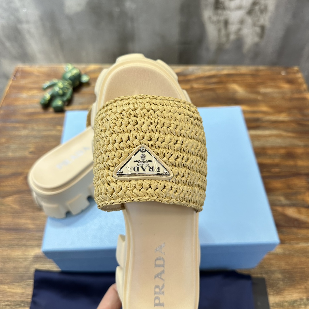 Prada prada普拉达最新款齿牙编织厚底三角扣拖鞋