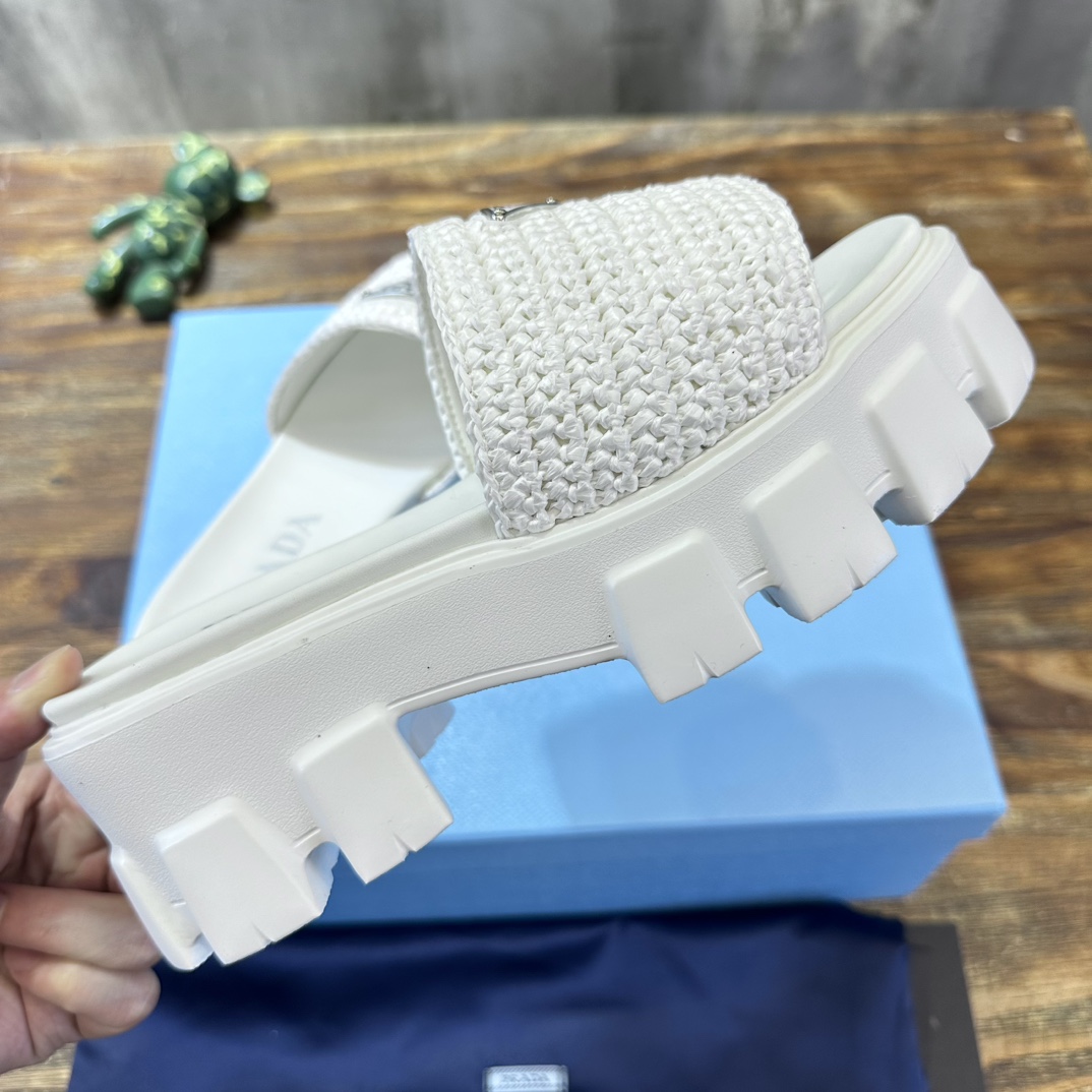 Prada prada普拉达最新款齿牙编织厚底三角扣拖鞋