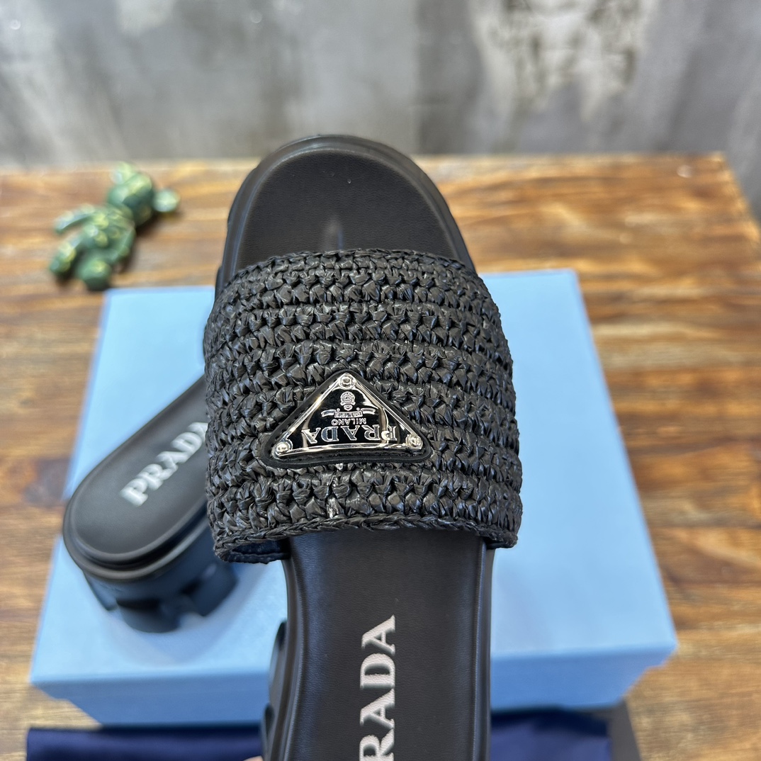 Prada prada普拉达最新款齿牙编织厚底三角扣拖鞋