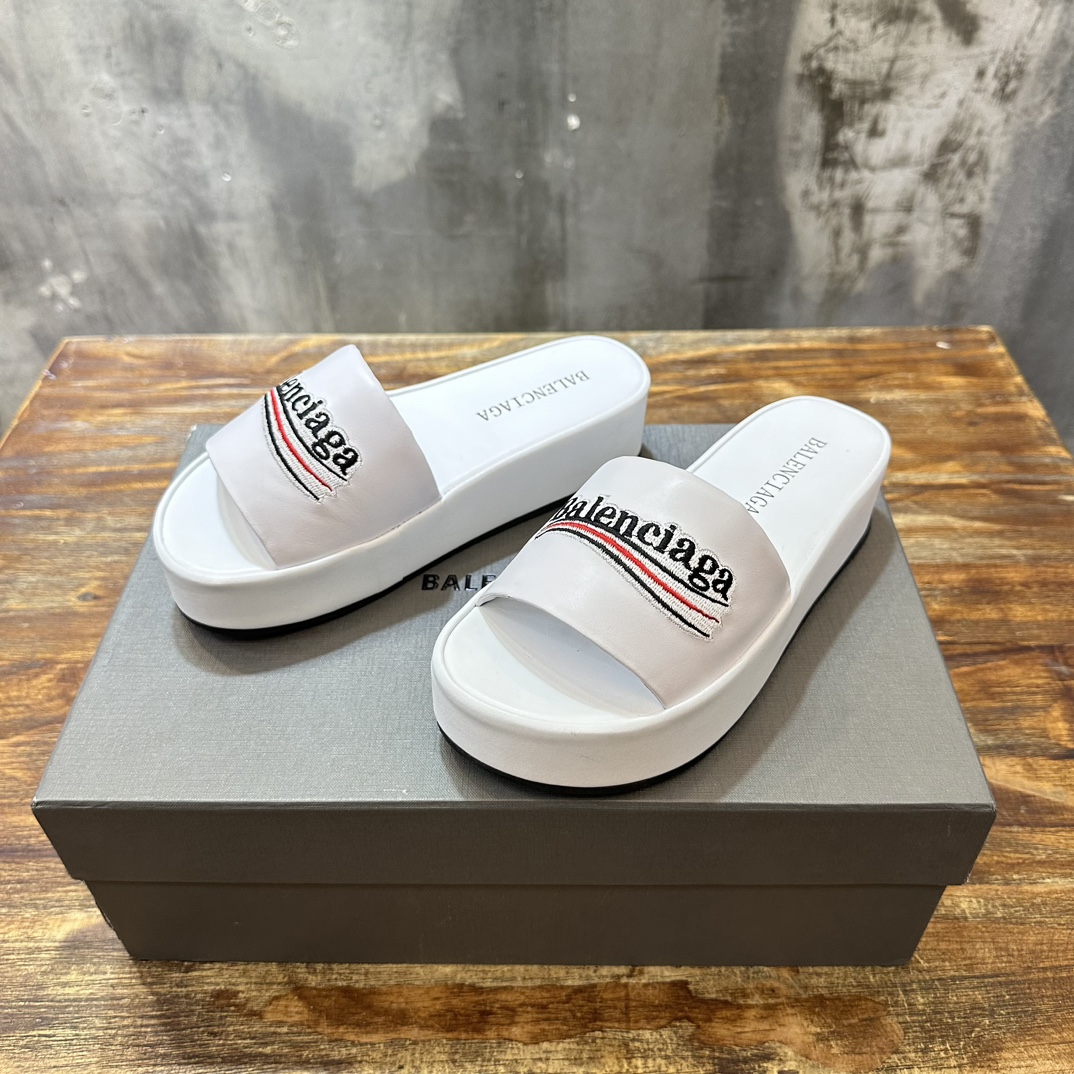 Balenciaga Balenciaga巴黎世家 新款情侣厚底拖鞋