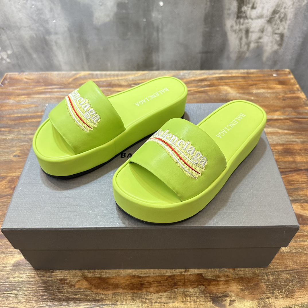 Balenciaga Balenciaga巴黎世家 新款情侣厚底拖鞋