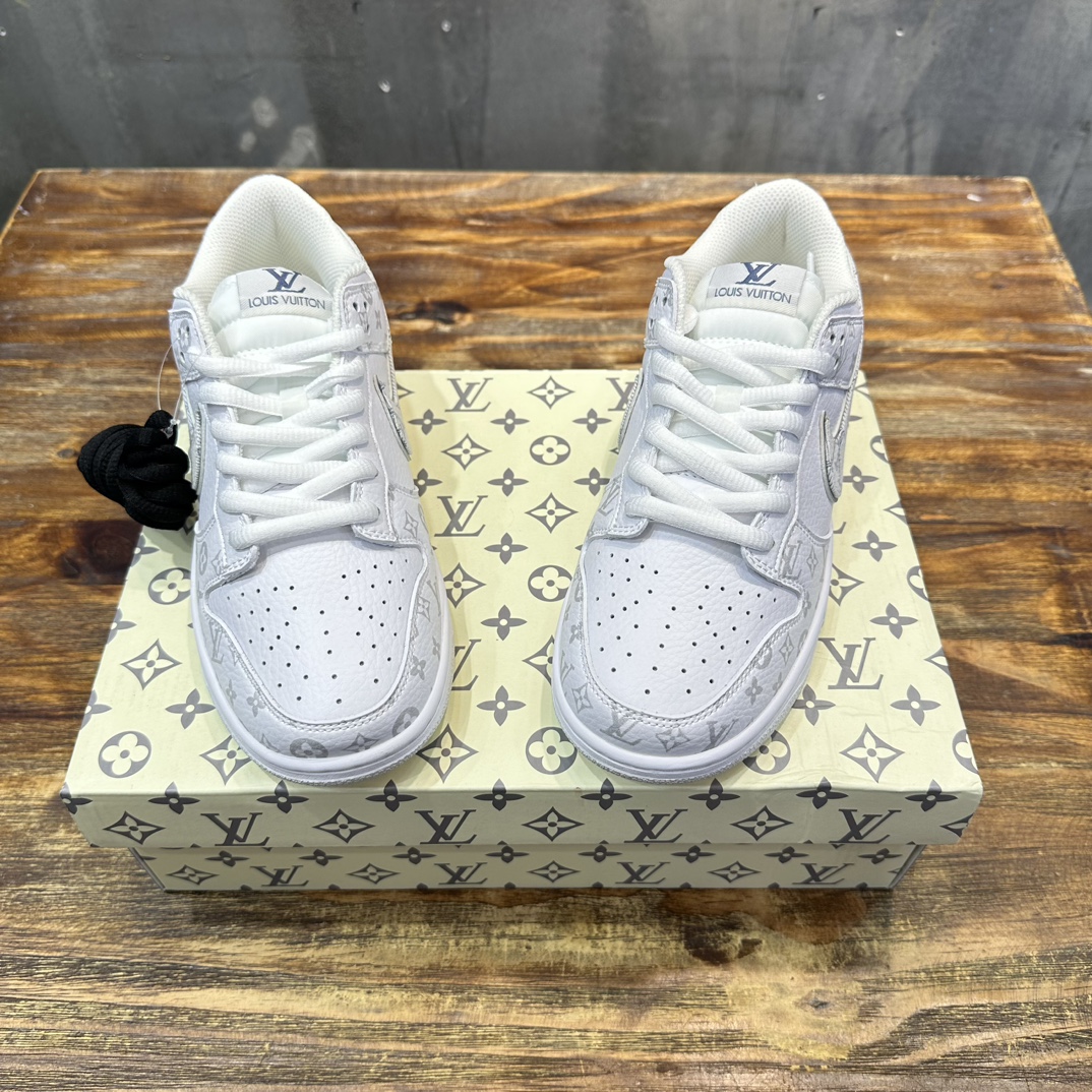 [AJ Men