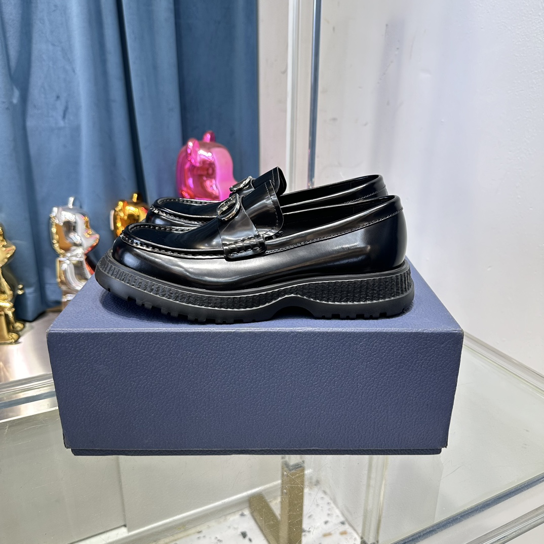 Dior - Christian Dior, zapatos de negocios originales para hombres en el sitio web oficial, los mejores artículos origi…