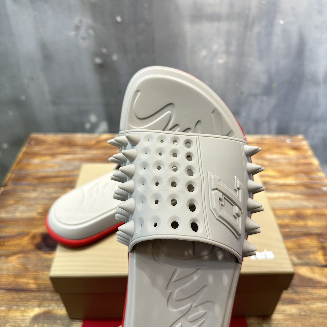 Christian Louboutin 代购级 2024重磅推出 Christian Louboutin男款拖鞋 鞋底带有Louboutin签名