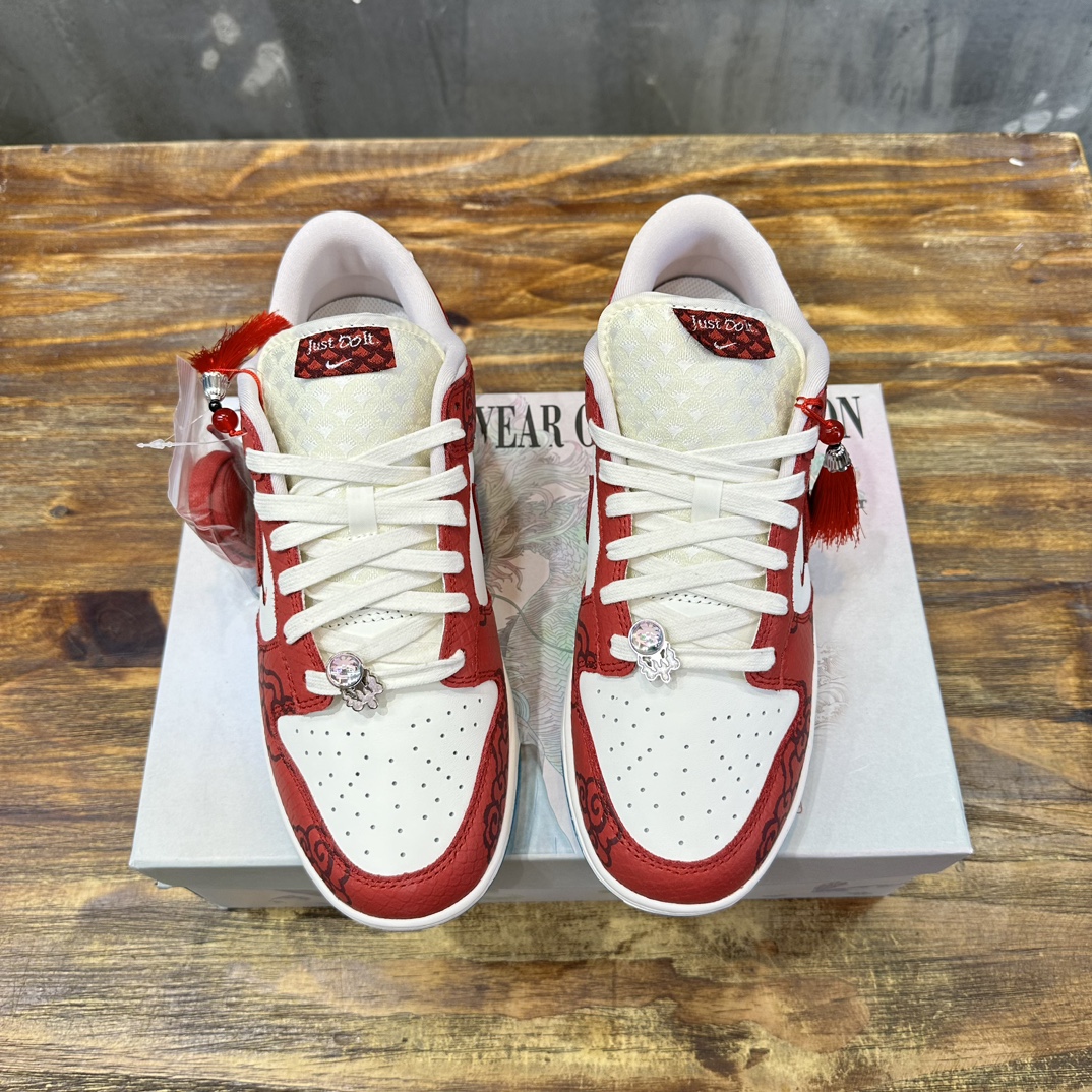 [AJ Men
