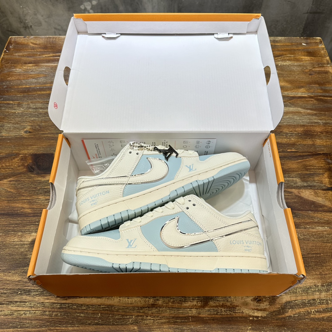 [AJ Men