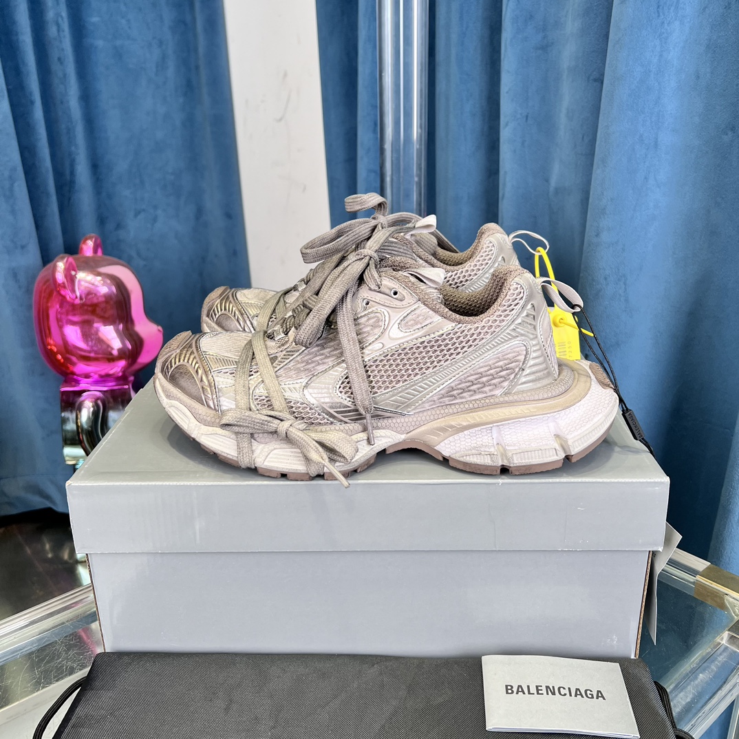 NO:230620,Balenciaga 3XL Sneaker XXXL Balenciaga Lace-up dad shoes Original last production Mesh cloth Gold microfiber All purchases Original materials Otherwise, it will be fake when you go out. Extra sole independent mold development, detailed correction, adjustment of the pattern for three months, you can compare the authentic products at will!  Size: 35/46 (a size larger), daddy shoes, balenciaga, balenciaga19860909Balenciaga 3XL Sneaker XXXL巴黎世家 系带老爹鞋 原厂楦头生产 网布 金色超纤 均采购 原厂材料 不然穿出门就是一眼假 大底独立模具开发 细节修正 版型调整三个月 可随意对比正品！Size:35/46(偏大一码),老爹鞋,balenciaga,balenciaga,Women's Shoes