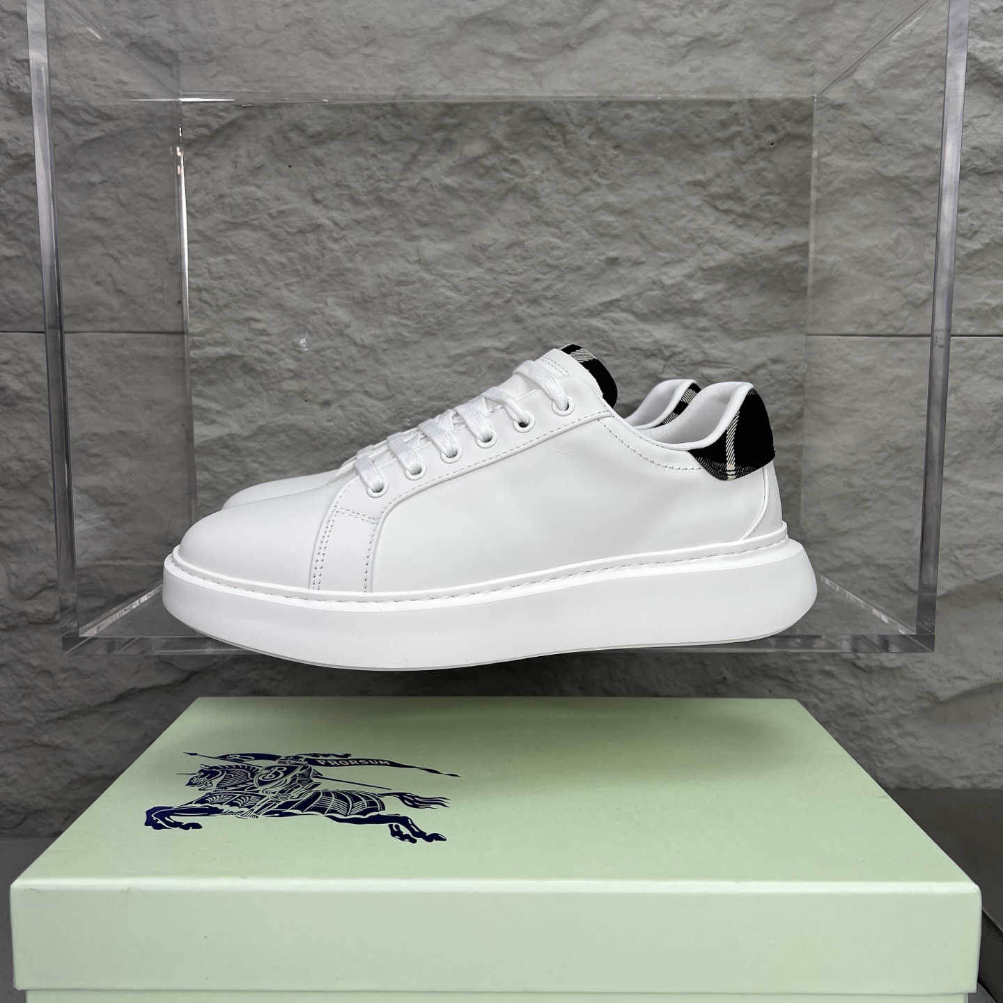 버버리 신발 105850 Burberry Shoes