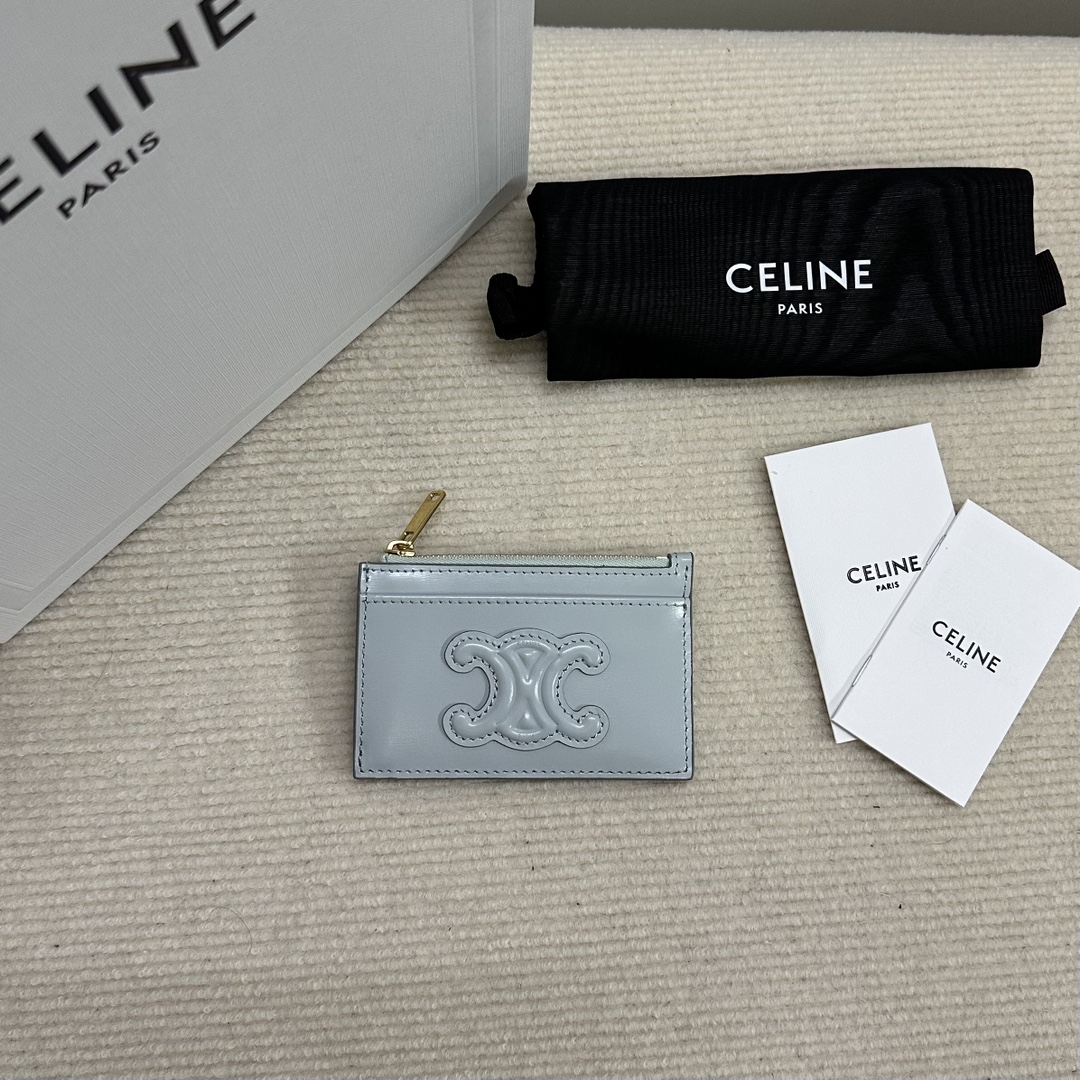 NO:176786,Genuine grade original leather version glossy cowhide zipper card bag cowhide lining: cowhide/fabric Zipper closure 1 gusset compartment 1 flat pocket 3 card slots Model number 10K583 Soft blue Size 11 X 7.5 cm (with original box), Celine wallet Celine, celine, wallets, cowhide19860909正品级 原厂皮版本 亮泽牛皮革拉链卡包 牛皮革 衬里 : 牛皮革/织物 拉链开合 1个角撑隔层 1个扁平口袋 3个卡槽 款号10K583柔和蓝 尺寸11 X 7.5厘米（配原版盒子）,赛琳钱包赛琳,celine,wallets,cowhide,Bag