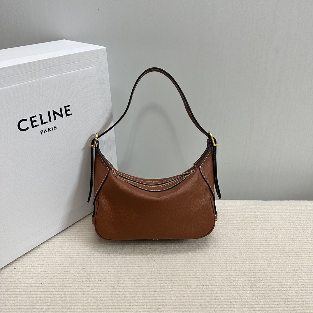 新品上线️️Romymini号面世啦!CelineRomymini号对比之前出的大号小号这只mini号堪