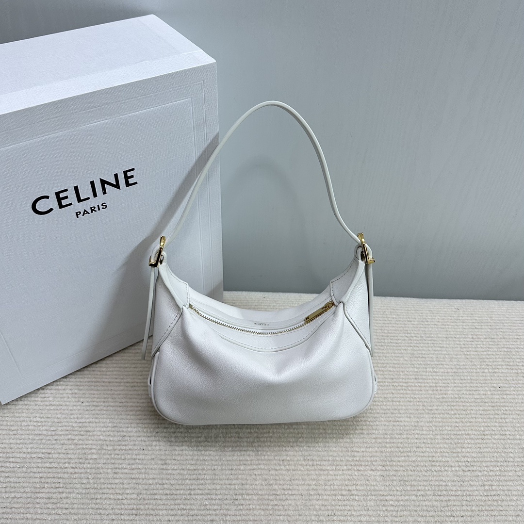 新品上线️️Romymini号面世啦!CelineRomymini号对比之前出的大号小号这只mini号堪