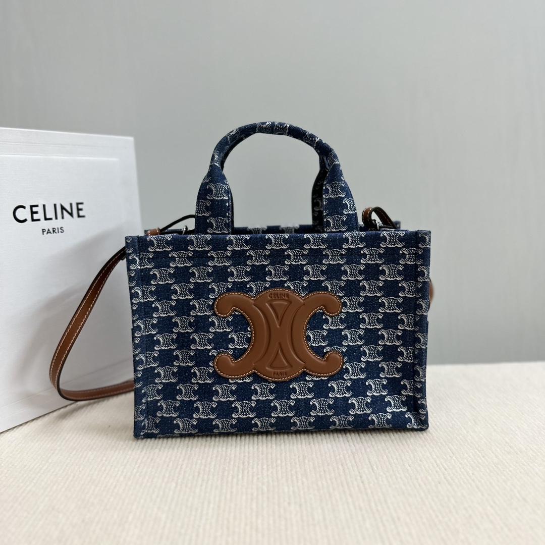 NO:182589,Genuine grade original leather version New product online Tote new new color scheme is super good-looking ~ denim and cowhide leather Arc de Triomphe, creating a fresh texture in spring and summer. The workmanship is fine, the line is exquisite, the overall design is fresh and gentle, with capacity, it has a good appearance, versatile and not picky, the style is randomly switched, and there is a shoulder strap that can be cross-body, both practical and ornamental, casual and casual style, literary and fresh, and the women's style is very good. Capacity and capacity are not questioned, it is absolutely fine. Model number 199162 Color denim/embroidery (with original packaging) Size 25.5×18.5×12, Celine, celine, cowhide19860909正品级 原厂皮版本 新品上线 Tote上新 新配色超好看 ～ 牛仔布与牛皮革凯旋门相呼应 ,打造春夏清新质感 做工精细,走线精致 ,整体设计清新温柔,有容量 有颜值 ,百搭不挑人 ,风格随意切换,,同时又有肩带可以斜挎,兼具实用性与观赏性, 休闲随性风,文艺小清新,森女系都很 容量容量不用质疑,妥妥滴 款号199162 颜色牛仔/绣花（配原版包装） 尺寸25.5×18.5×12,赛琳,celine,cowhide,Bag