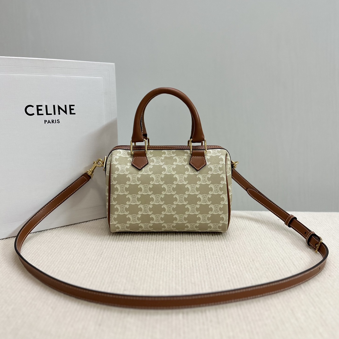 NO:199085,Genuine, new product is launched. CELINE small logo printed cowhide leather Boston bag TRIOMPHE CANVAS logo printed. The small trumpet is not big or small, just right on the upper body, tall and small ones can handle it~ cowhide leather edge, fabric lining, zipper lock, 1 main compartment, inner zipper pocket, leather hand-held length 8cm, model number 113772 meters brown Size: 20×15.5×10.5 (with original packaging), Celine, celine, celine, cowhide19860909正品级 新品上线 CELINE 小号标志印花牛皮革波士顿包TRIOMPHE CANVAS标志印花,小号不大不小上身刚刚好、高个子和小个子都可以驾驭啦～牛皮革包边、织物面料衬里、拉链锁闭、1个主隔层、内侧拉链口袋,皮革手挽长8cm 款号113772米棕色 尺寸: 20×15.5×10.5（配原版包装）,赛琳celine,celine,celine,cowhide,Bag