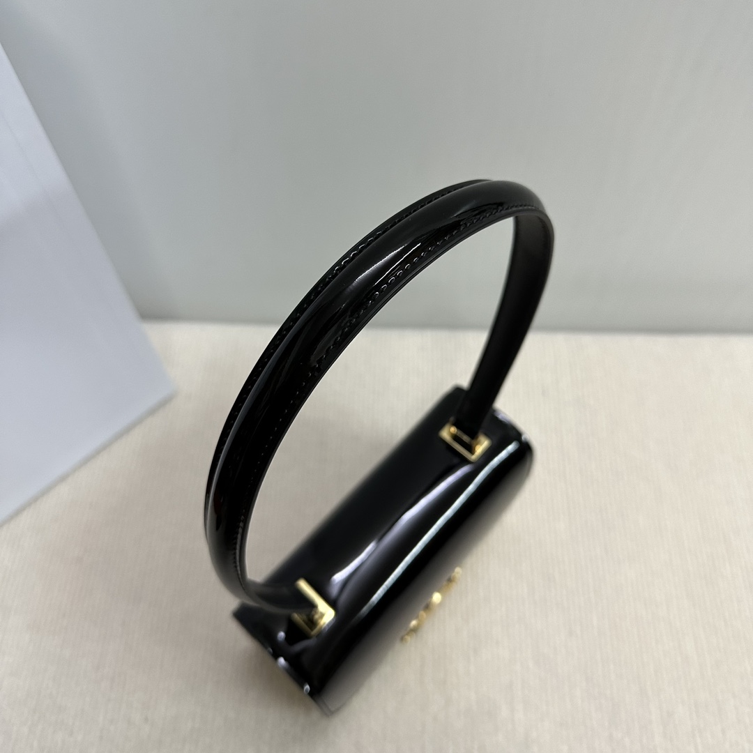 Celine Teen Garance Handbag in Lacquered Calfskin - Black and White 7 i1733856011 4710 5