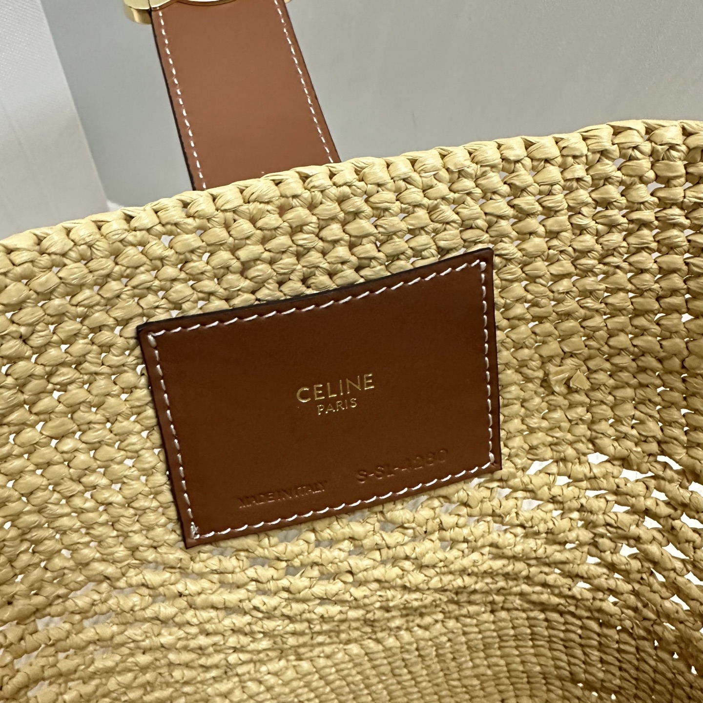 New LOUISE Plant Material and Cattle Leather Bucket with Gold Coatings - 图片 7