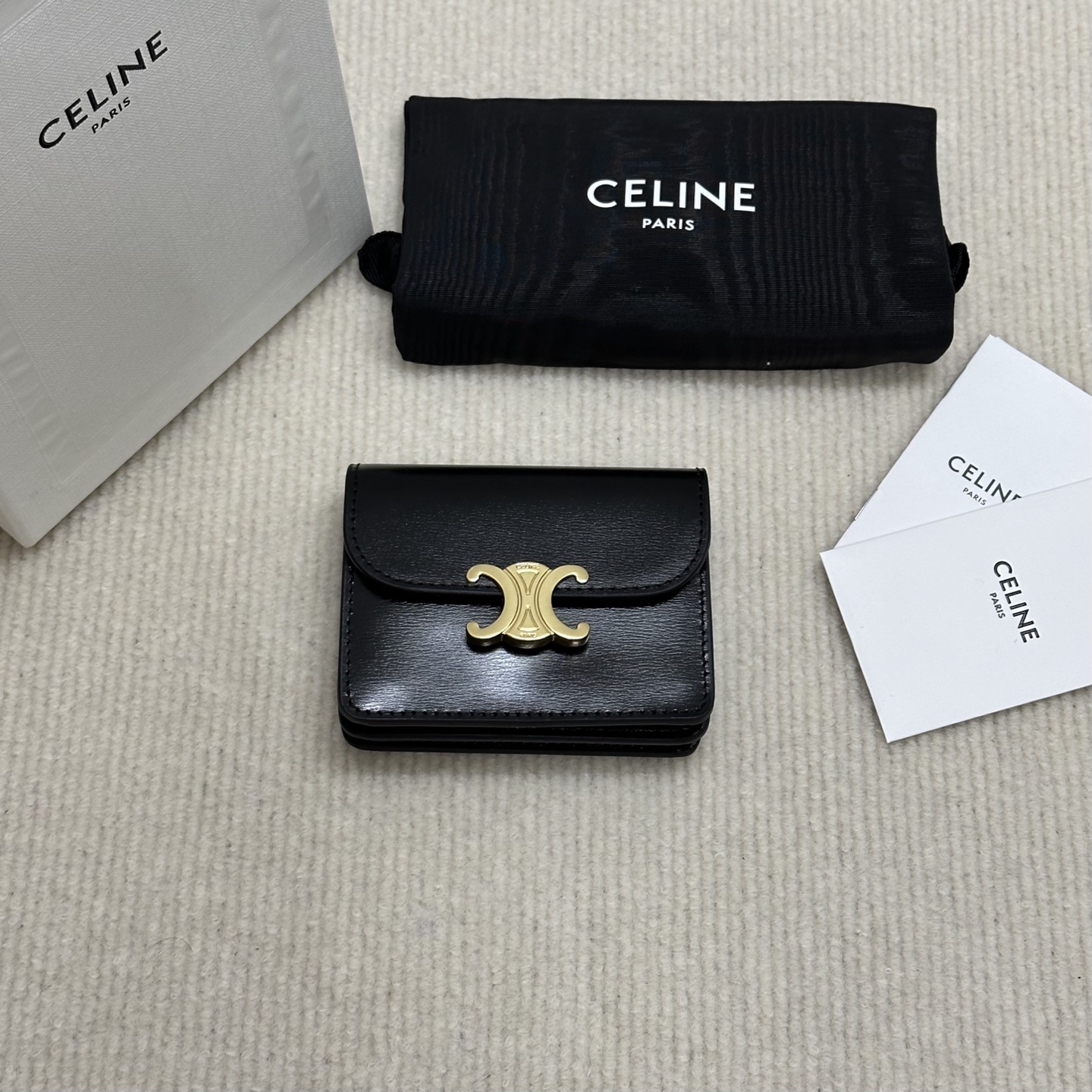 NO:340753,TRIOMPHE shiny cowhide leather business card bag/new model number: 10N 063 black Size: 10.5×8.5×3cm (with original box), Celine wallet, celine, wallets, cowhide19860909TRIOMPHE亮泽牛皮革名片包/新款 款号:10N 063黑色 尺寸:10.5×8.5×3cm（配原版盒子）,赛琳钱包,celine,wallets,cowhide,Bag