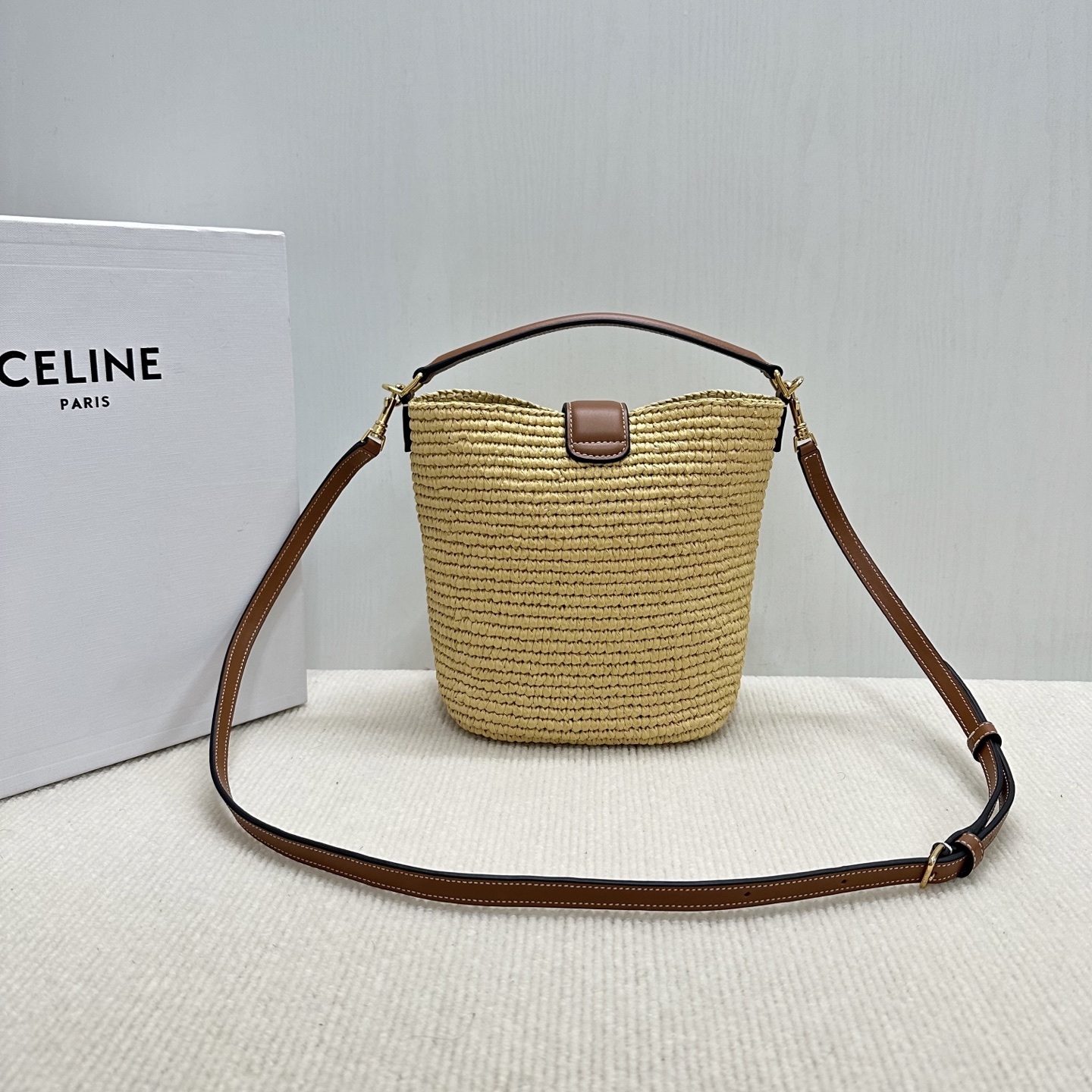 New LOUSE Mini Bucket Bag with Smartphone Compatibility and Adjustable Straps - 图片 2