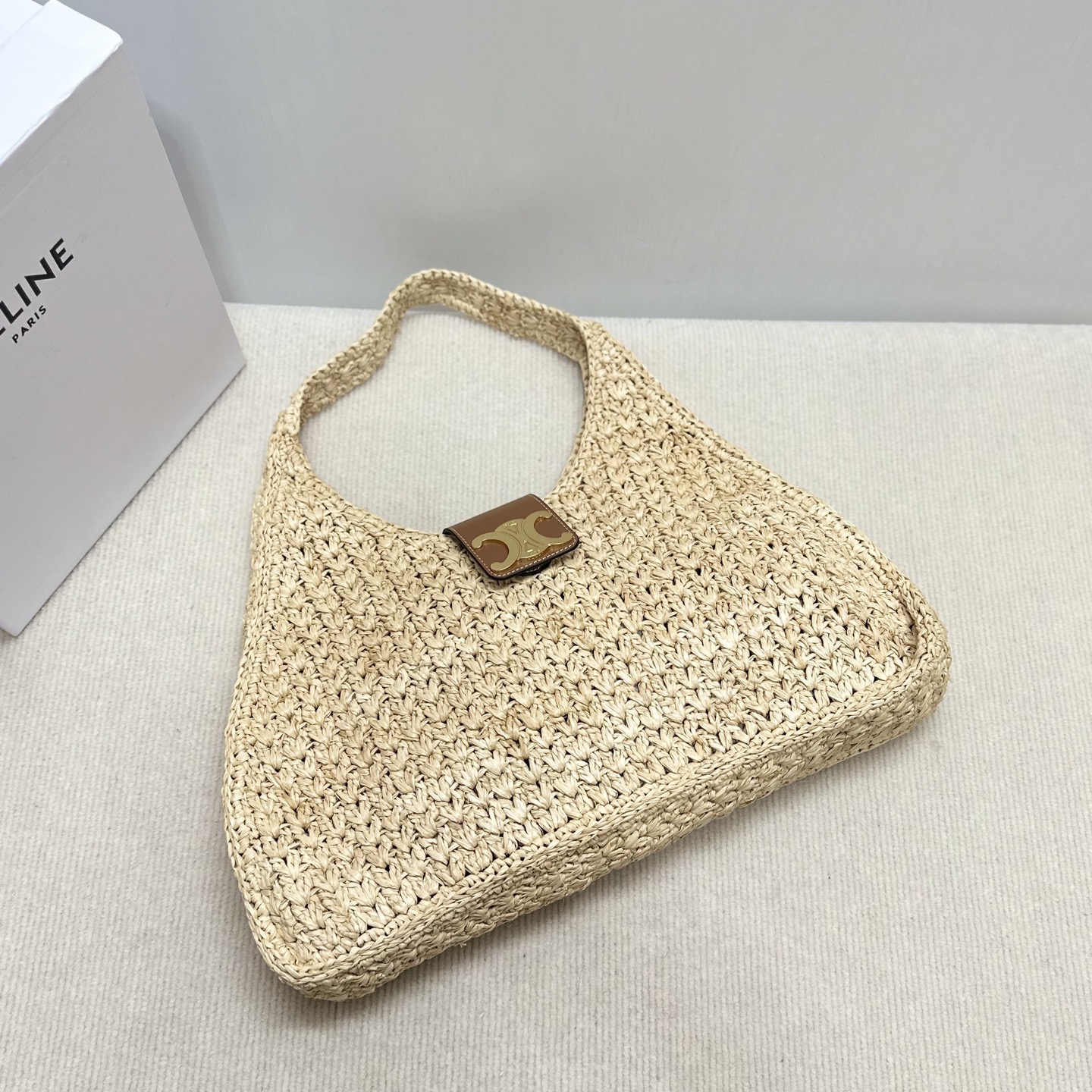 💰2280 Cabas Triang, hand-weaving from Madagascar. Model: CL119772, Dimension: 45 x 23 x 6 cm。 - 图片 3