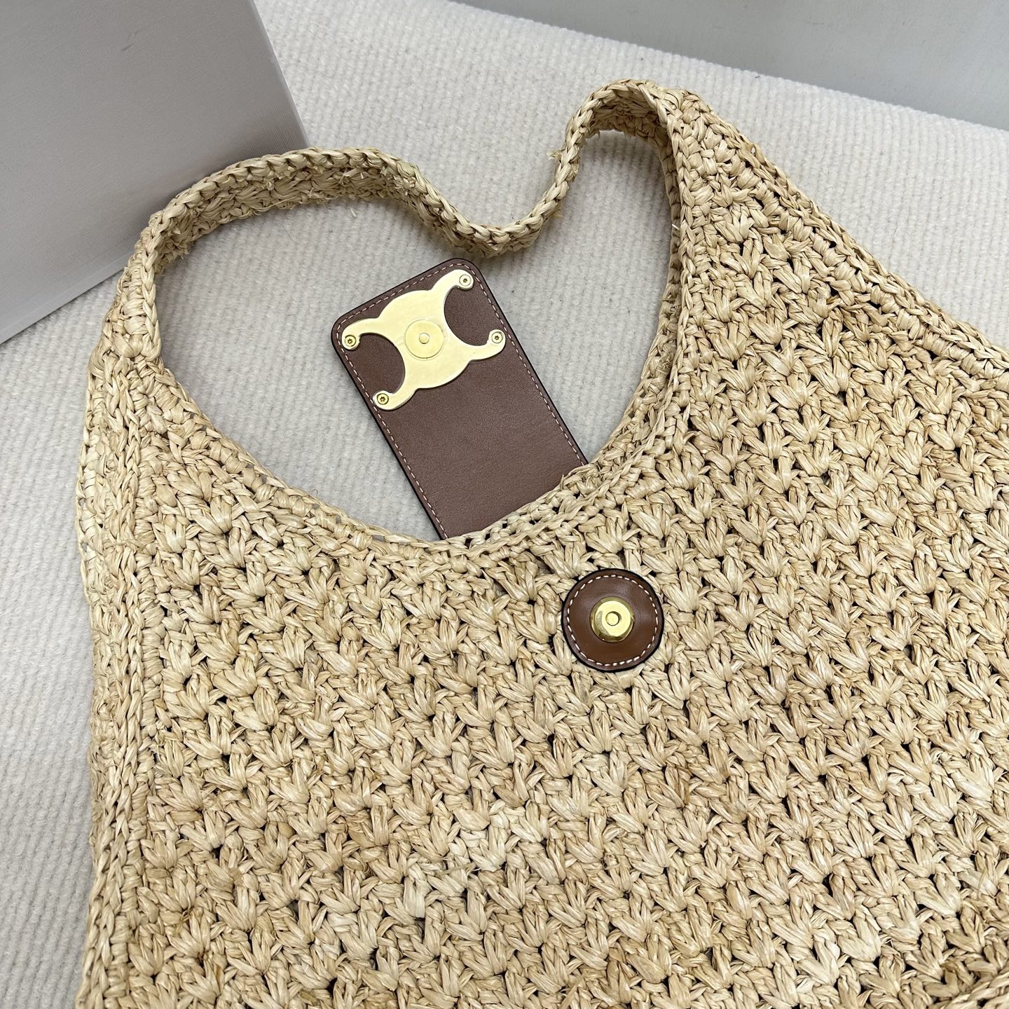 💰2280 Cabas Triang, hand-weaving from Madagascar. Model: CL119772, Dimension: 45 x 23 x 6 cm。 - 图片 9