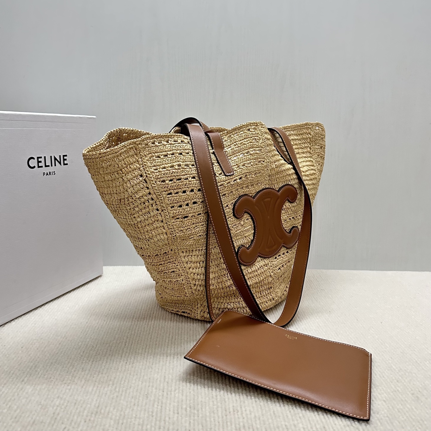 Celine CL119862 Handwoven Grass Basket Bag with Cow Leather – Summer Chic! - 图片 2
