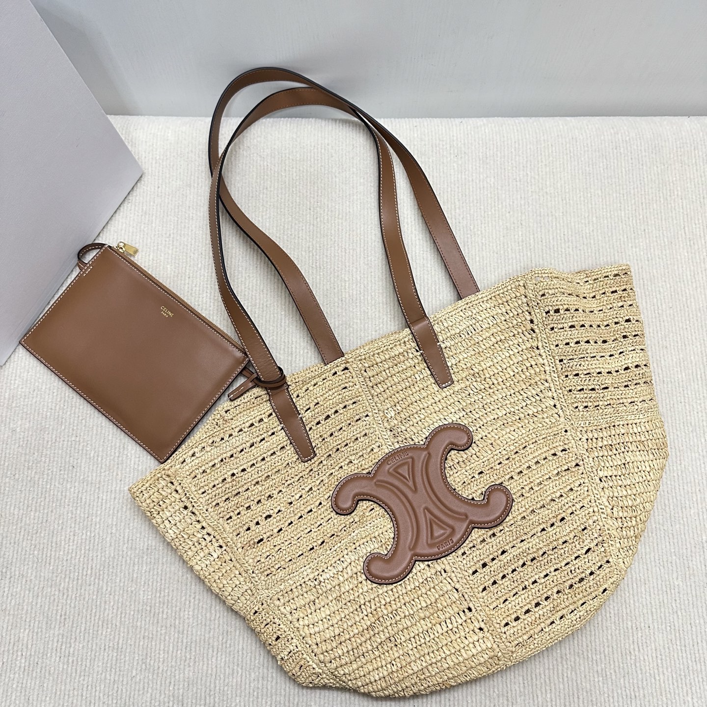 Celine CL119862 Handwoven Grass Basket Bag with Cow Leather – Summer Chic! - 图片 8