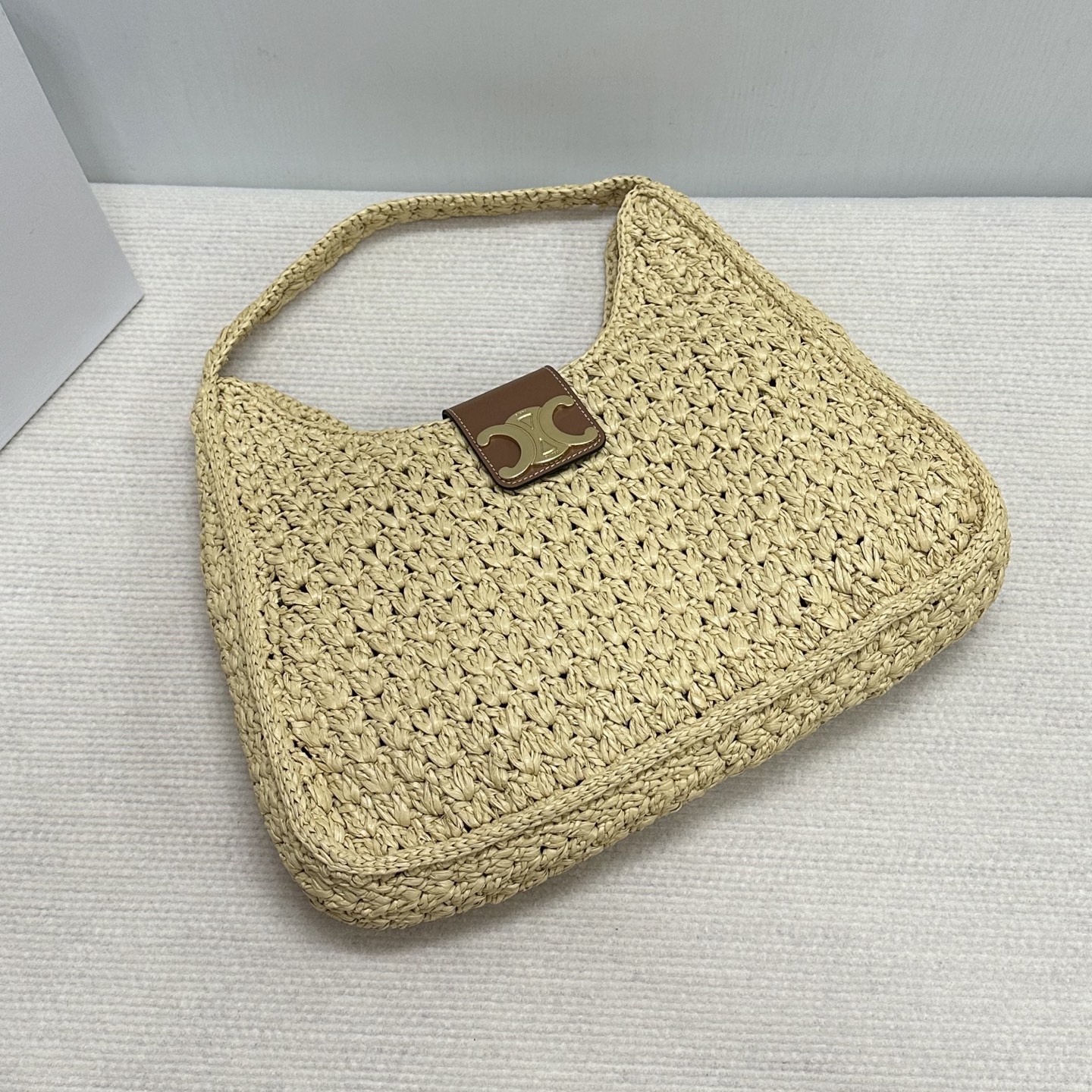 Rafidain Handmade Cabas Triangle Trigonometry Handbag with Gold Cover. - 图片 5