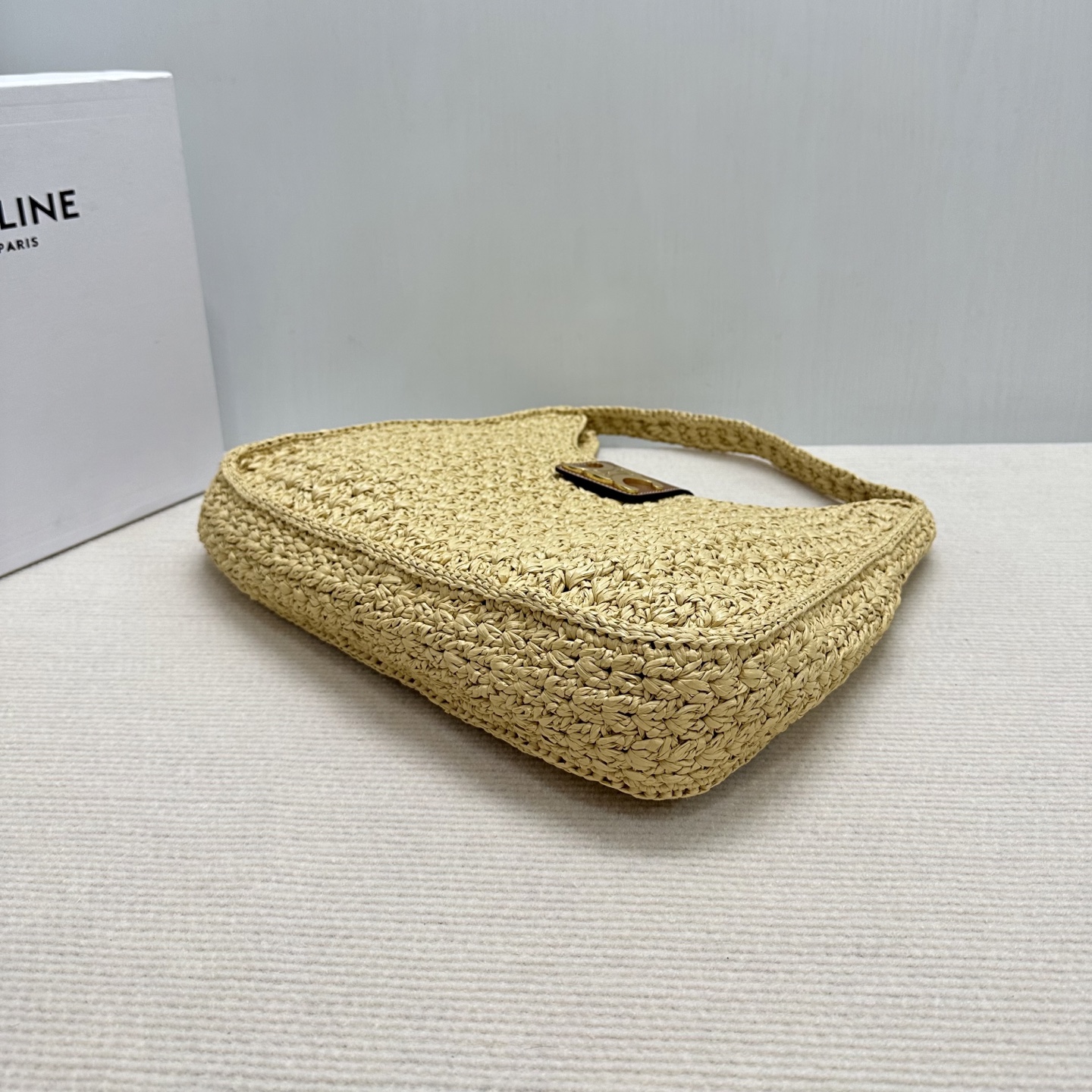 Rafidain Handmade Cabas Triangle Trigonometry Handbag with Gold Cover. - 图片 4