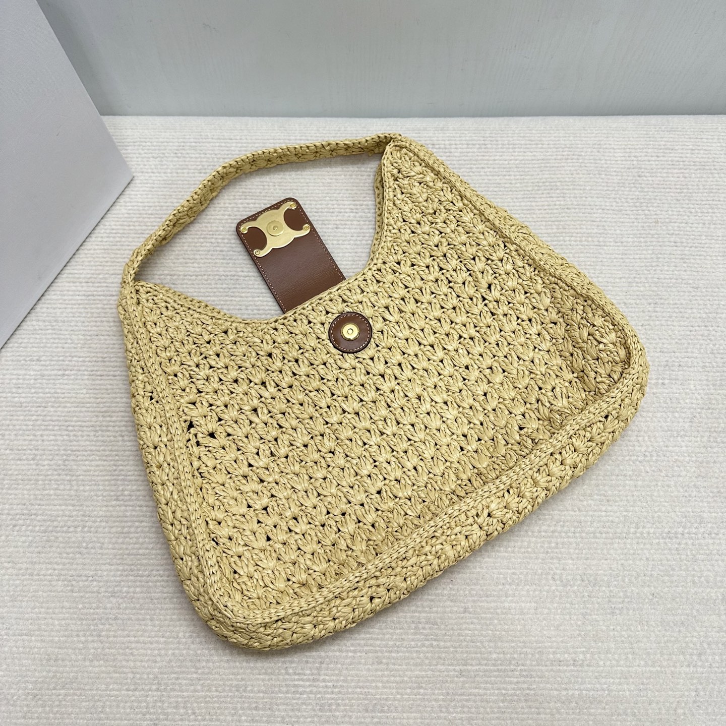 Rafidain Handmade Cabas Triangle Trigonometry Handbag with Gold Cover. - 图片 7