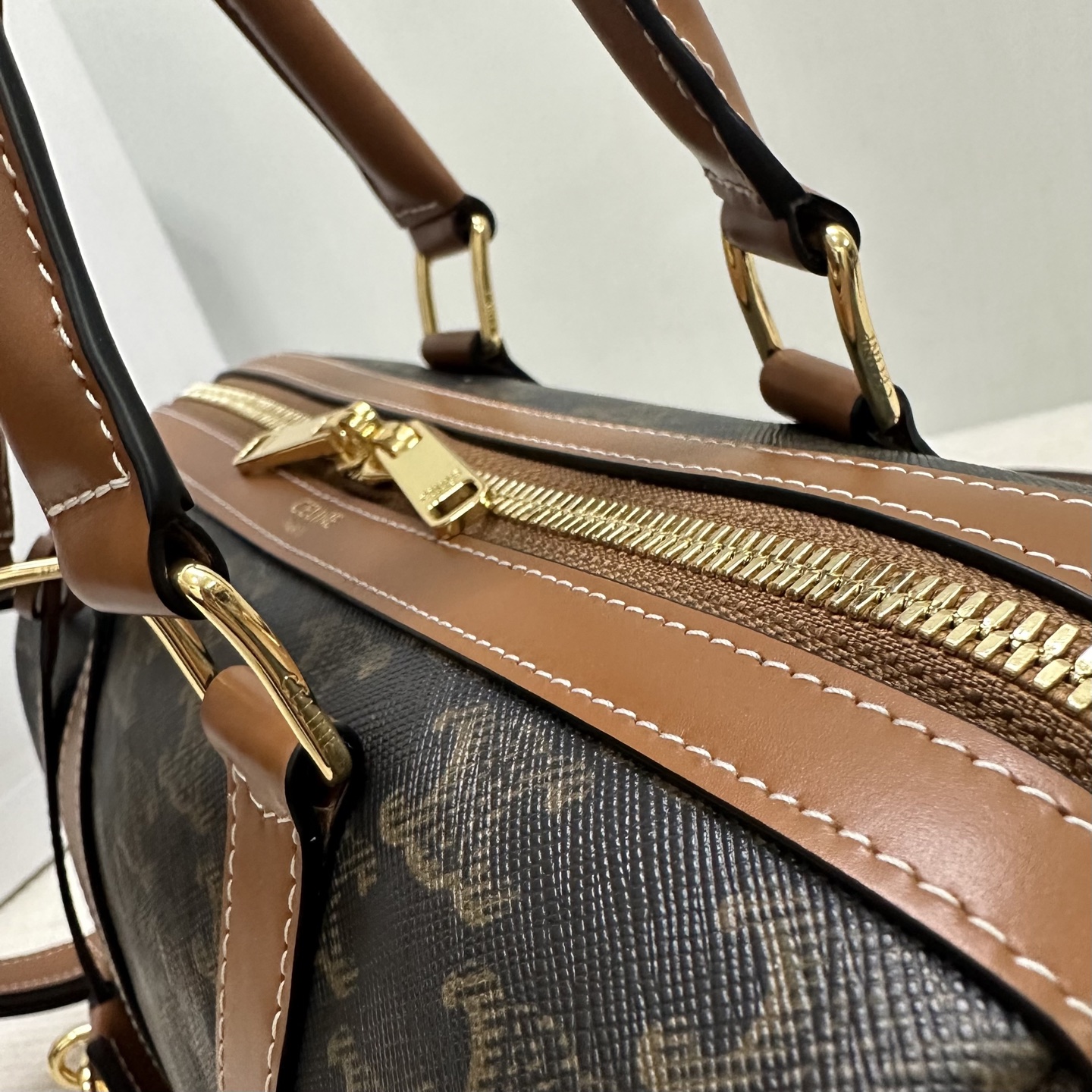 Celine Style Travel Bag style reference detail image 6 from source 772252